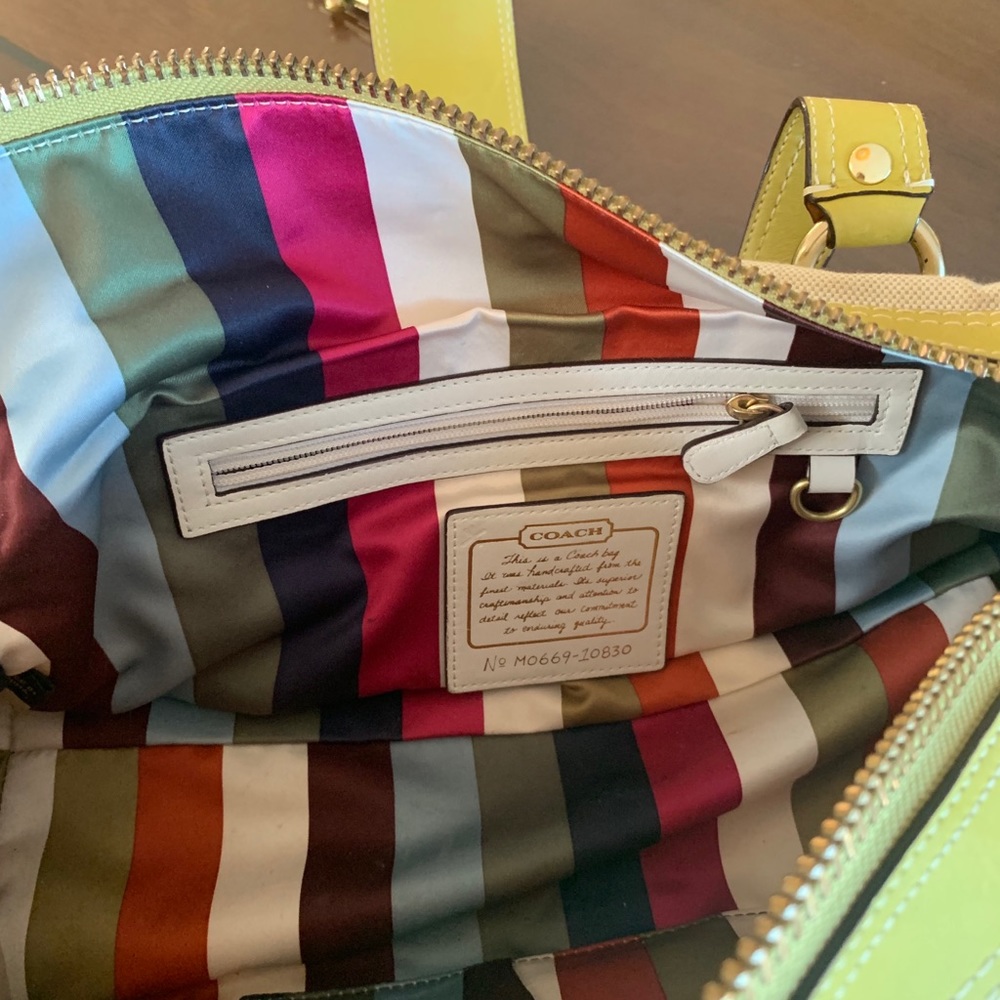 Gucci bags $200 each - Picture 7 of 8